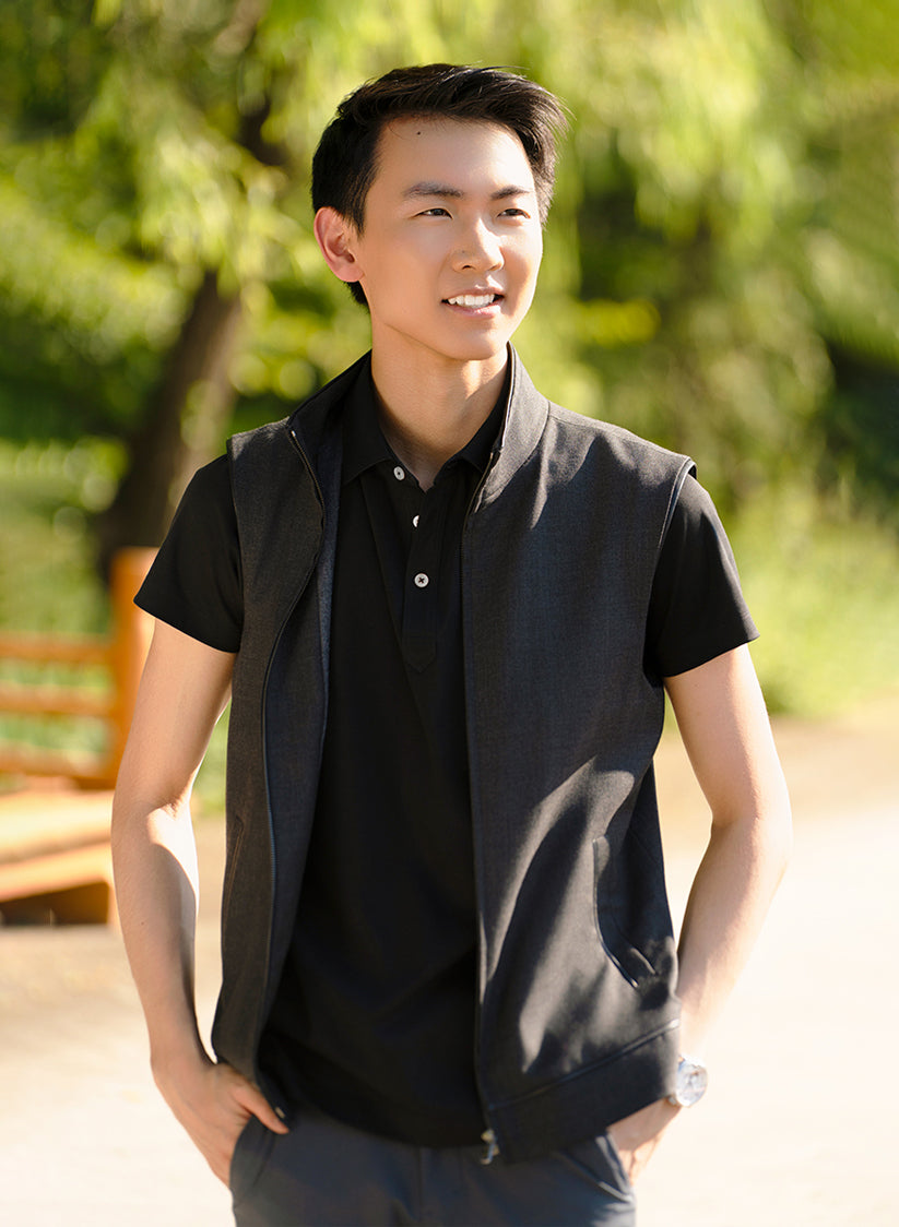 Men's Classic Tailored Wool Vest Navy / M